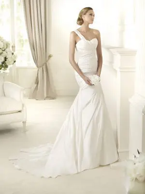 Pronovias Dakota Bridal Gown
