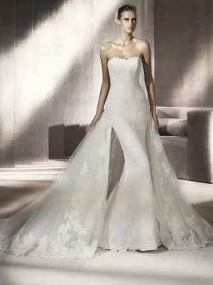 Pronovias Pluma Bridal Gown