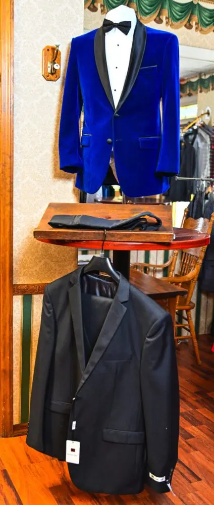 Discover the perfect tuxedo or suit at our Fort Lauderdale shop. We offer stylish rentals and custom options for weddings, proms, and formal events. Visit Tuxedo Shop Fort Lauderdale today!